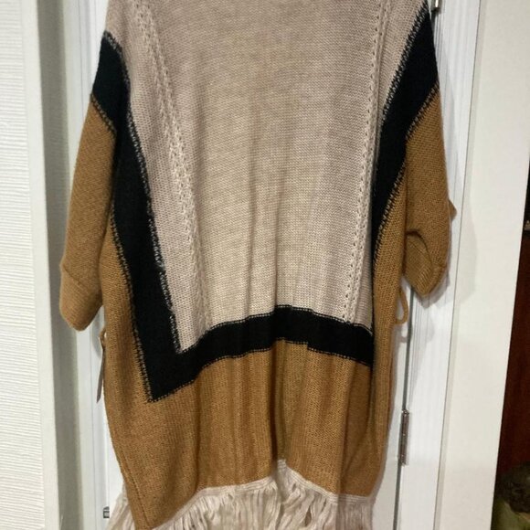 New Directions. A long sweater with a belt. Size Large. New - Picture 2 of 4